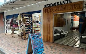 Hotel Zona Libre Capurganá - Cerca a la playa y el muelle